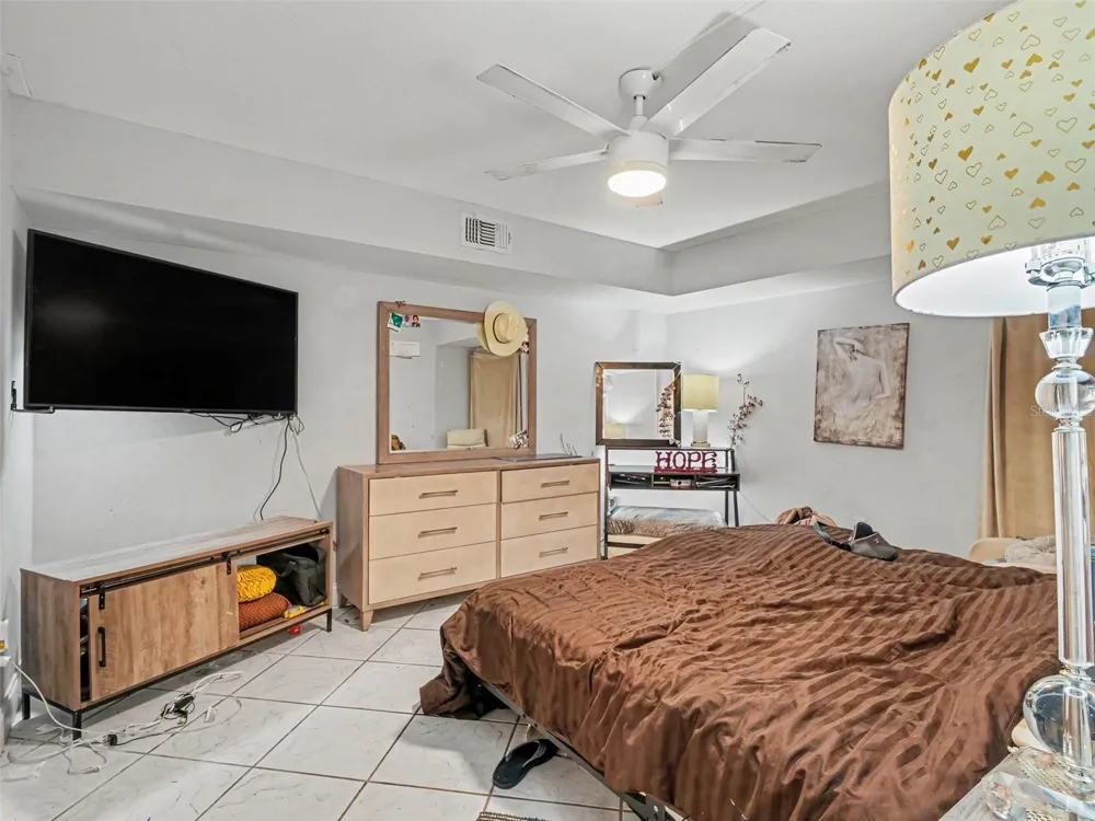 2653 WOODGATE LANE #E-3 Sarasota, FL 34231