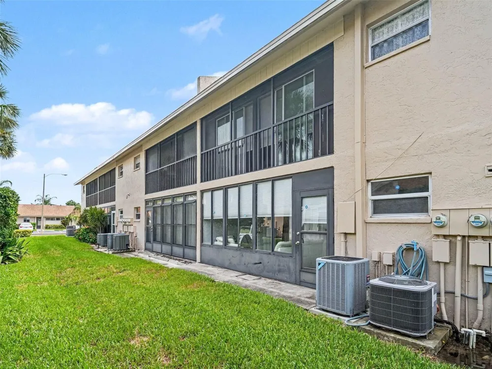 2653 WOODGATE LANE #E-3 Sarasota, FL 34231