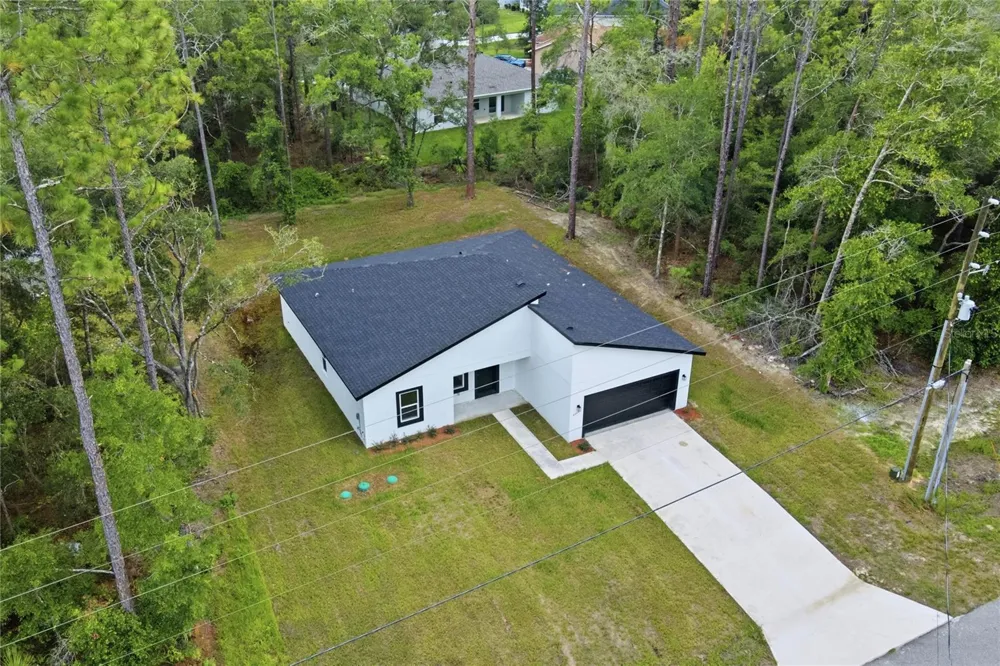 8809 CIRCULAR WAY Citrus Springs, FL 34434