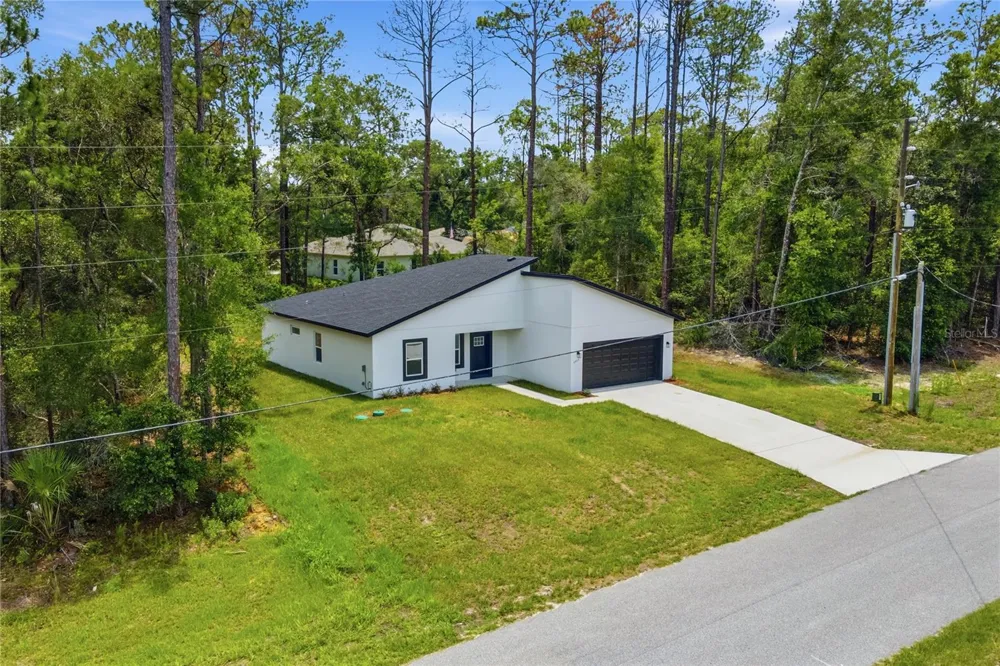 8809 CIRCULAR WAY Citrus Springs, FL 34434