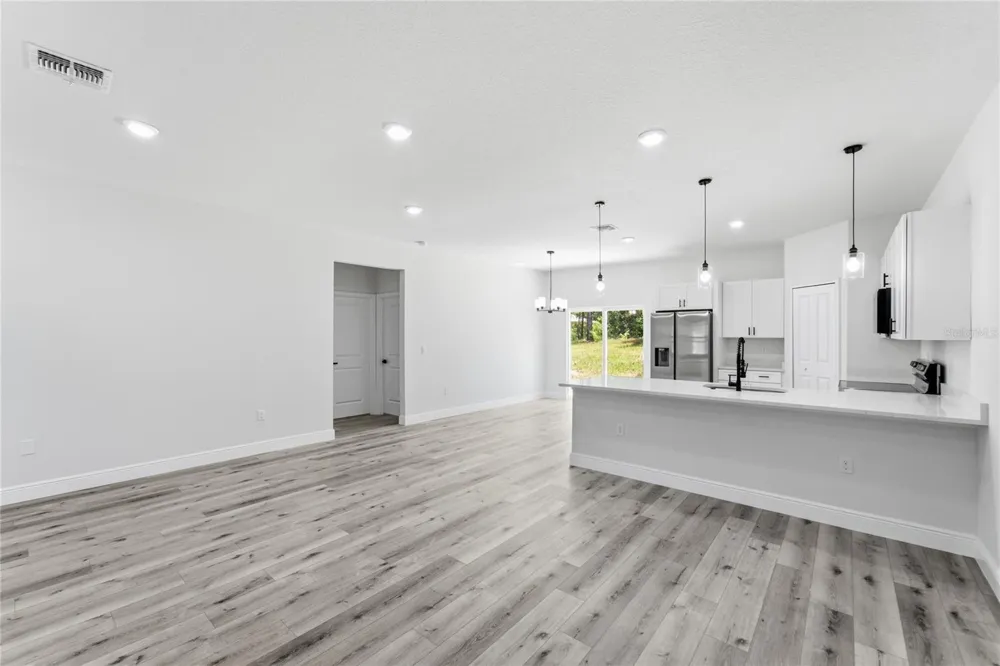 8809 CIRCULAR WAY Citrus Springs, FL 34434