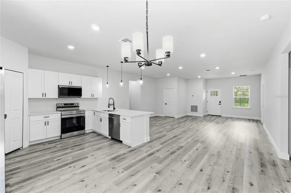 8809 CIRCULAR WAY Citrus Springs, FL 34434