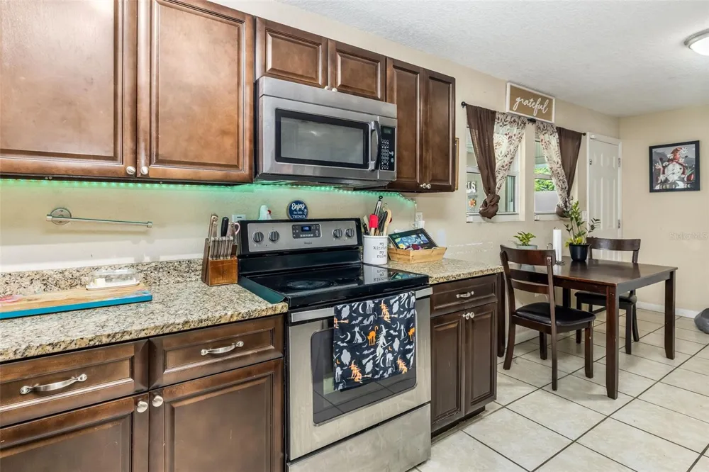 1509 PRIMROSE LANE Daytona Beach, FL 32117