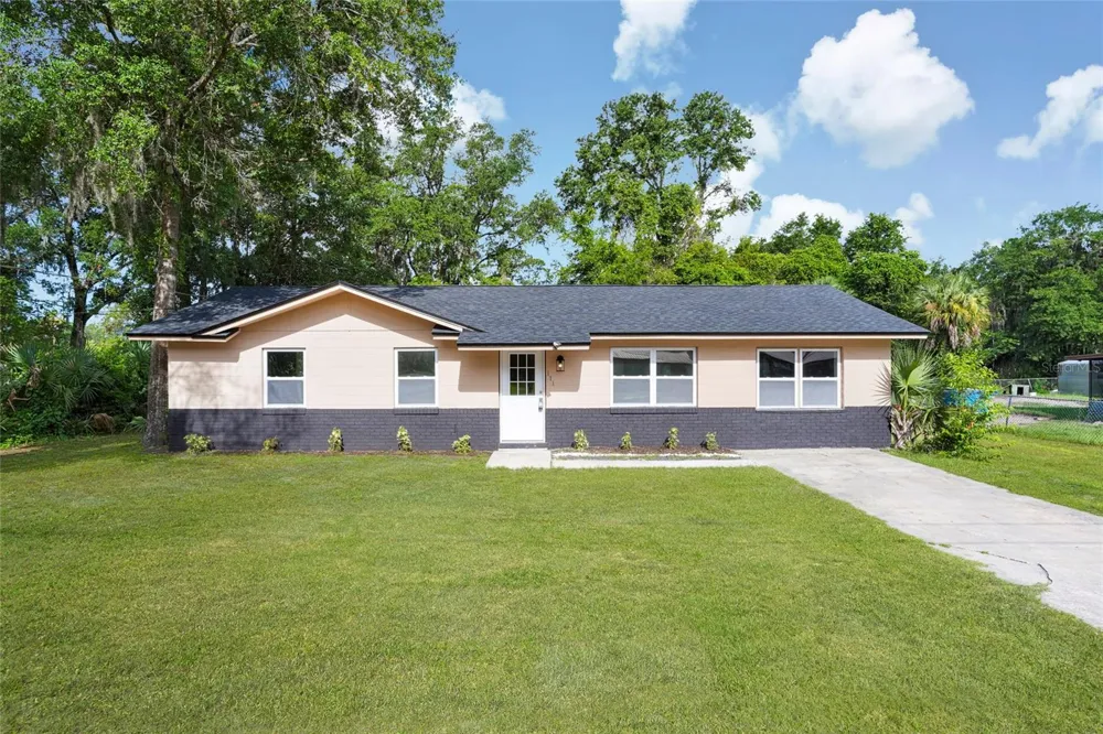 111 ELM AVENUE Palatka, FL 32177