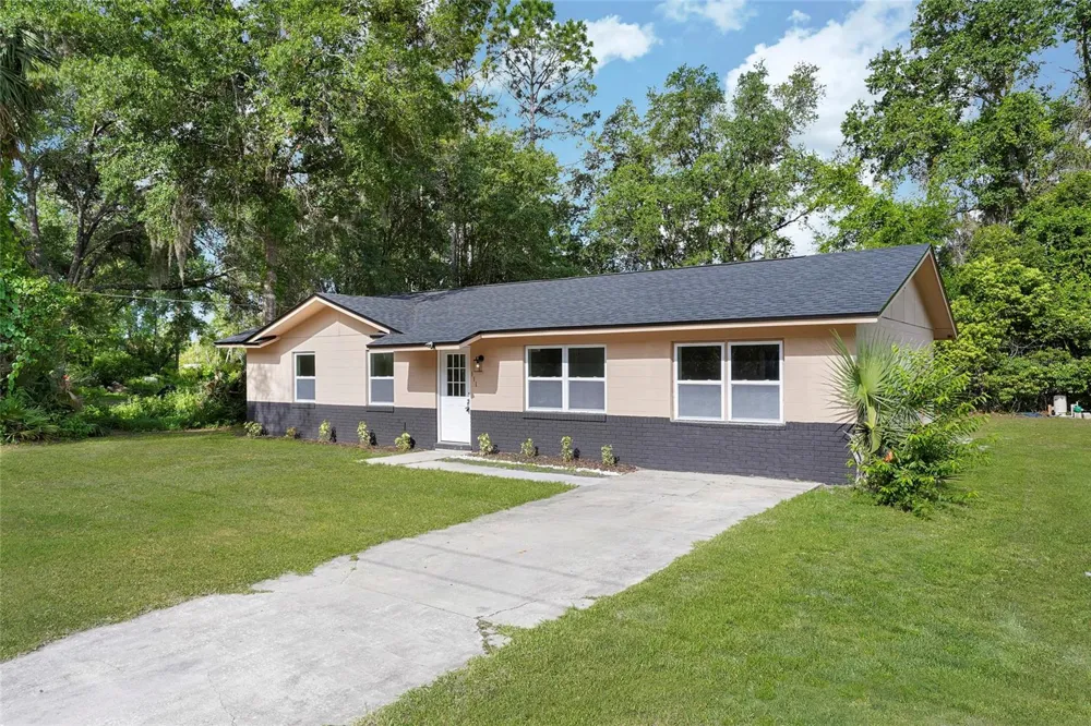 111 ELM AVENUE Palatka, FL 32177