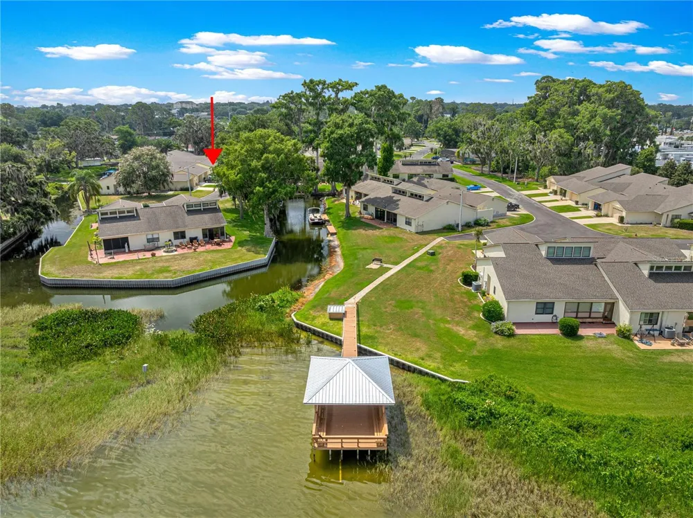 2226 CYPRESS COVE DRIVE #2226 Tavares, FL 32778
