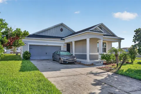 2364 CARRIAGE POINTE LOOP
