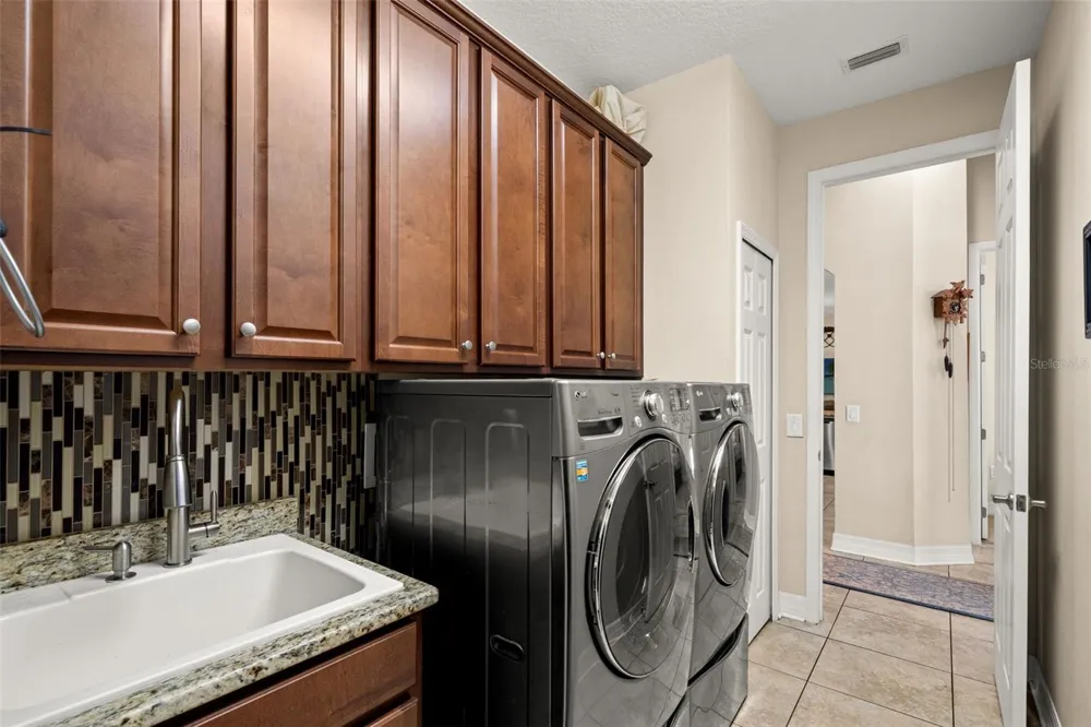 15103 AZRA DRIVE Odessa, FL 33556