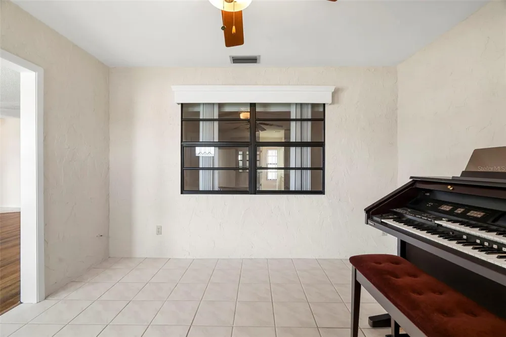 4109 89TH AVENUE Pinellas Park, FL 33782