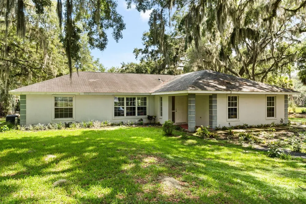 7938 JACKSONS RIVER ROAD Leesburg, FL 34788
