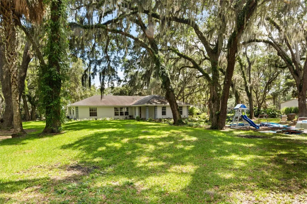 7938 JACKSONS RIVER ROAD Leesburg, FL 34788