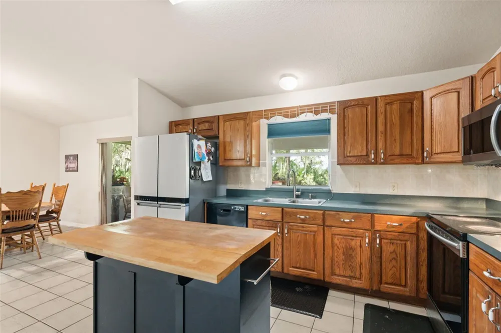 7938 JACKSONS RIVER ROAD Leesburg, FL 34788