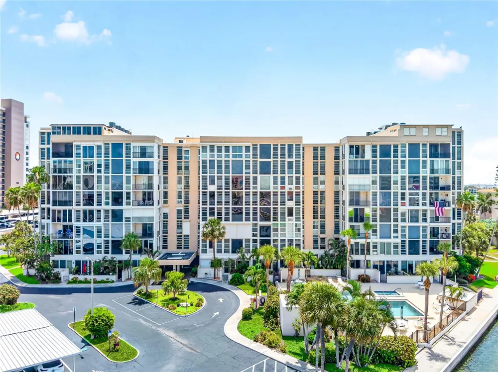 7400 SUN ISLAND DRIVE S #203 South Pasadena, FL 33707