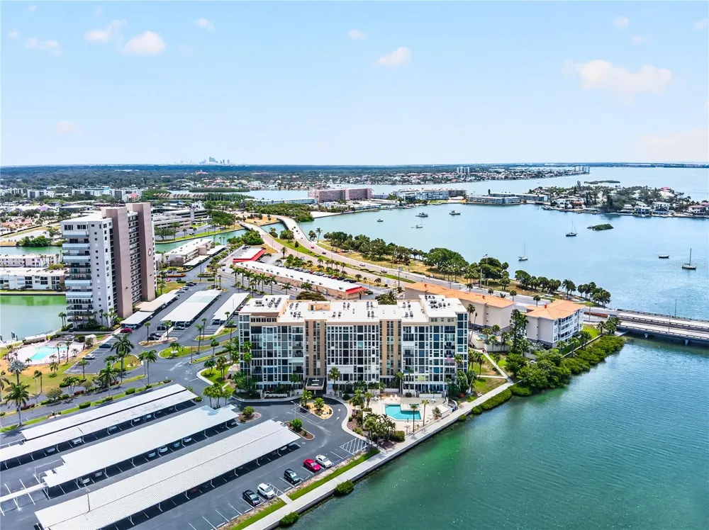 7400 SUN ISLAND DRIVE S #203 South Pasadena, FL 33707