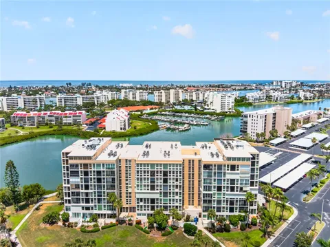7400 SUN ISLAND DRIVE S #203