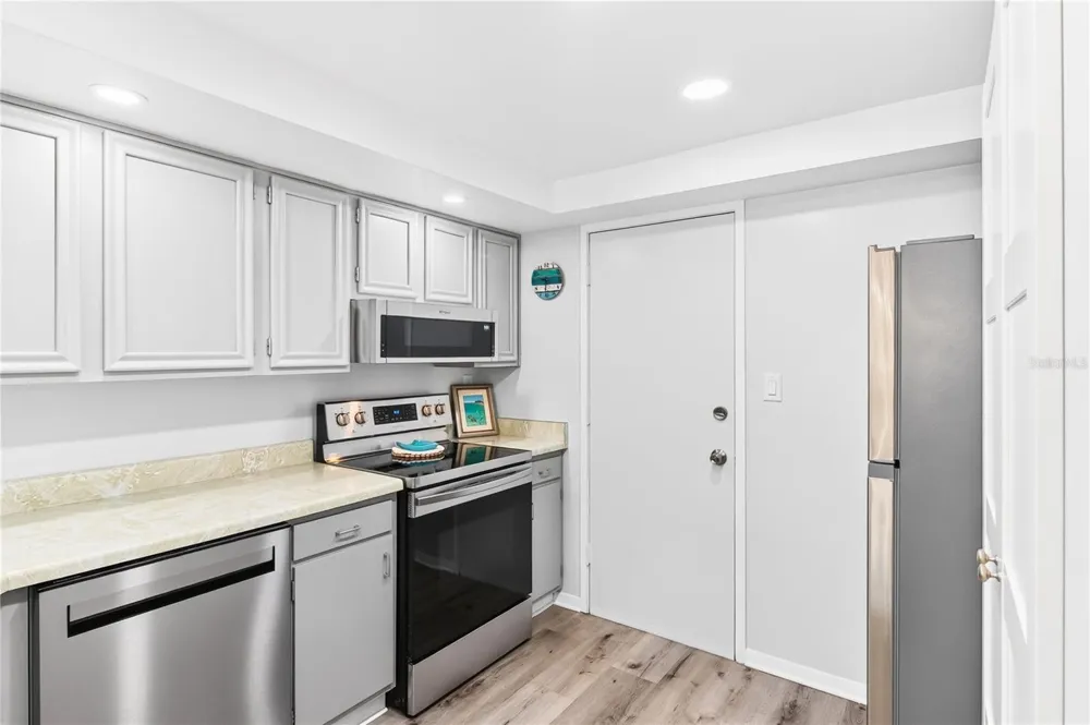 7400 SUN ISLAND DRIVE S #203 South Pasadena, FL 33707