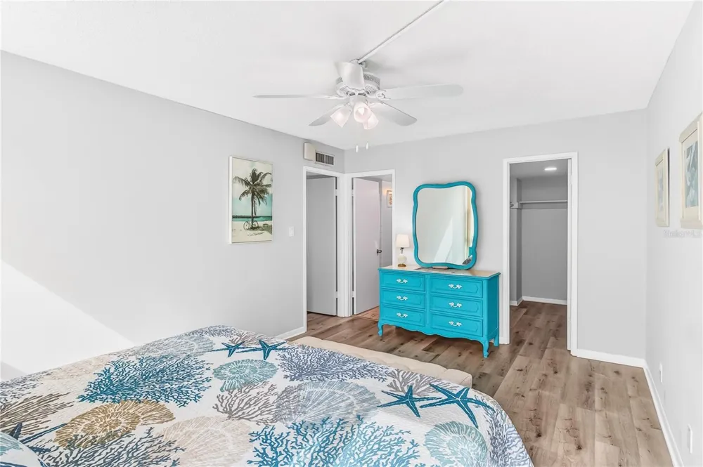 7400 SUN ISLAND DRIVE S #203 South Pasadena, FL 33707