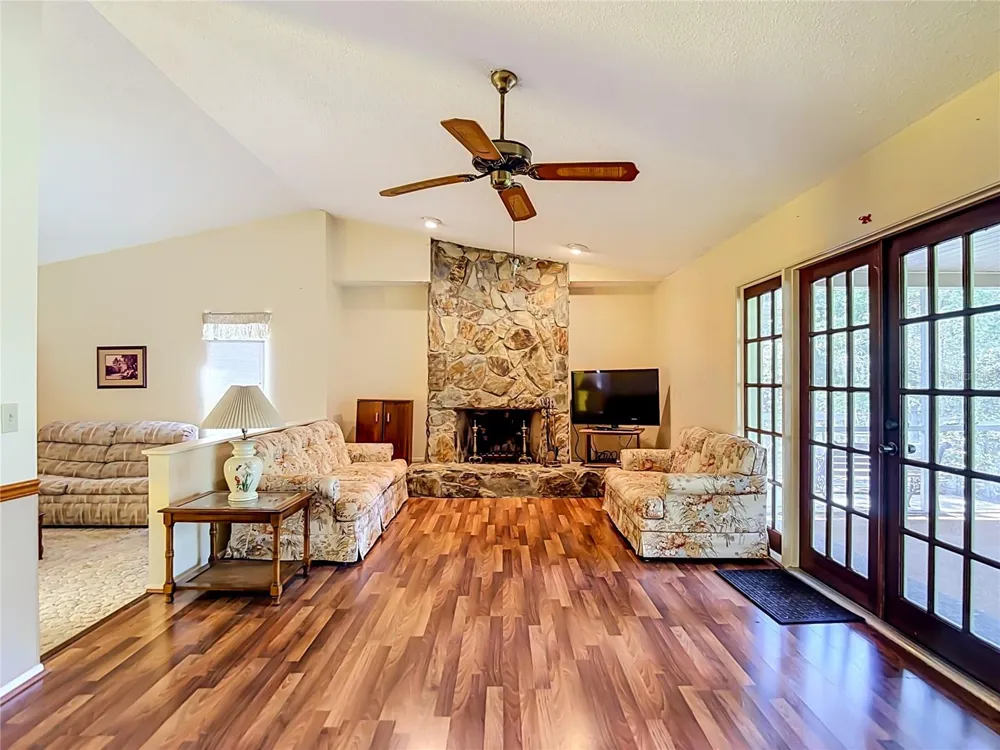 10050 DEER LANE New Port Richey, FL 34654