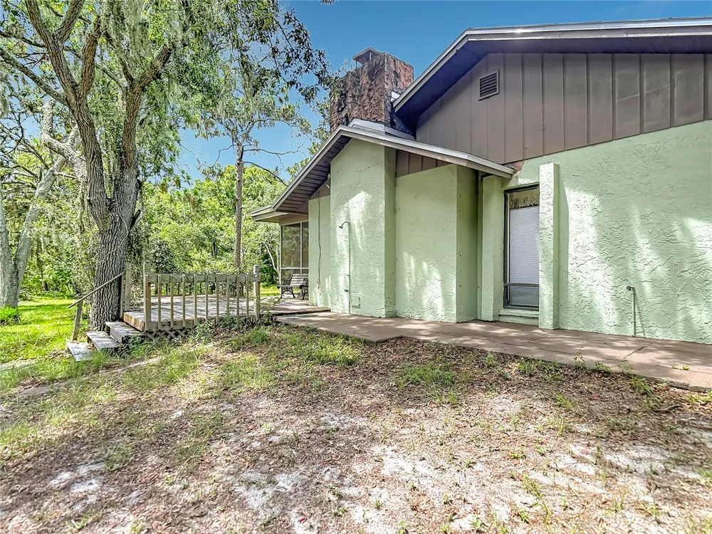 10050 DEER LANE New Port Richey, FL 34654