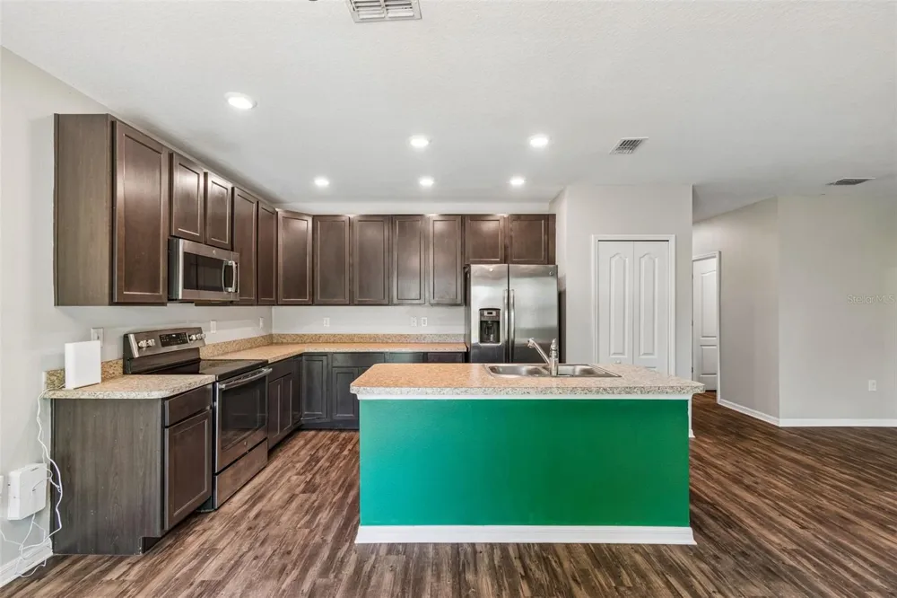 4068 MENDOTA AVENUE Spring Hill, FL 34606