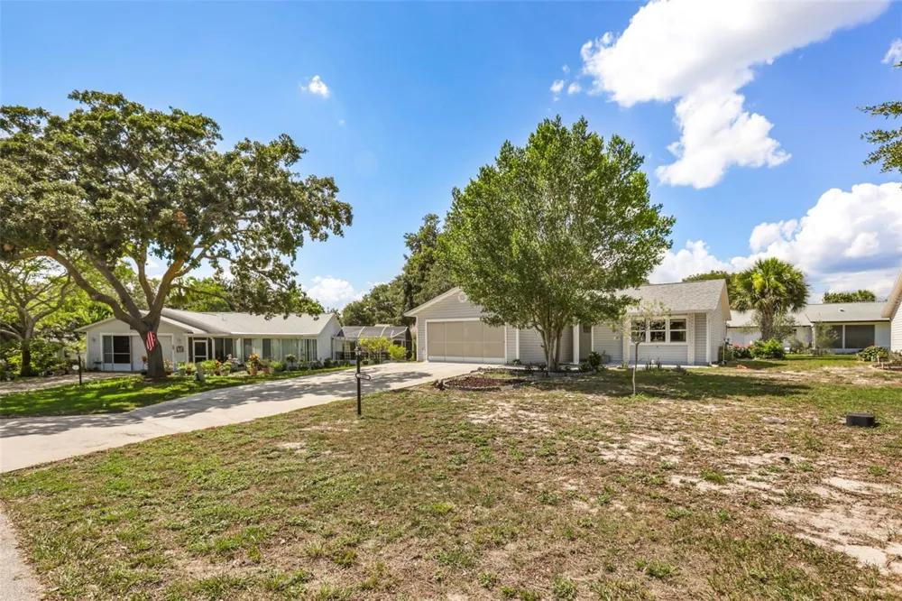 1305 MORAY COURT Leesburg, FL 34788