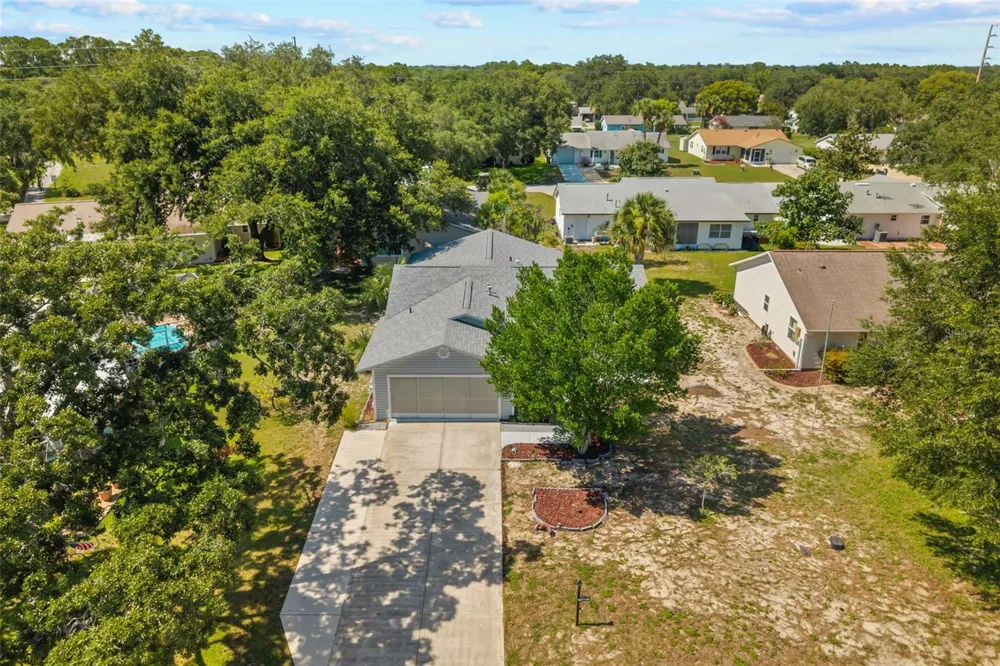 1305 MORAY COURT Leesburg, FL 34788