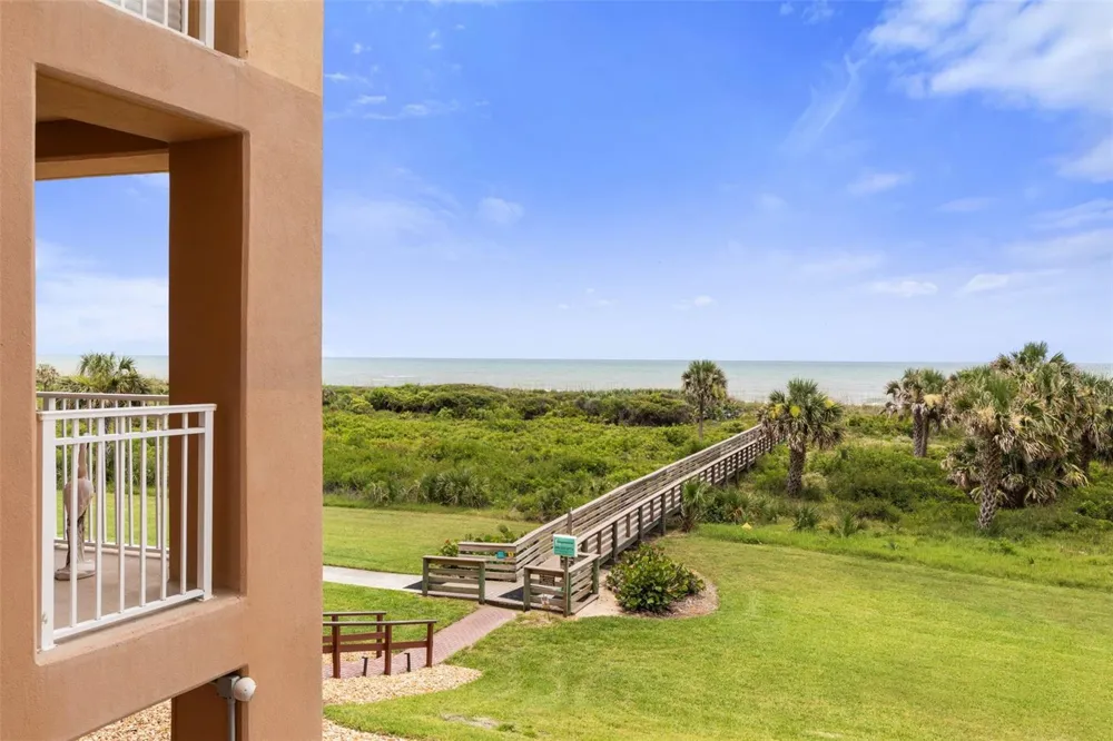 60 SURFVIEW DRIVE #214 Palm Coast, FL 32137