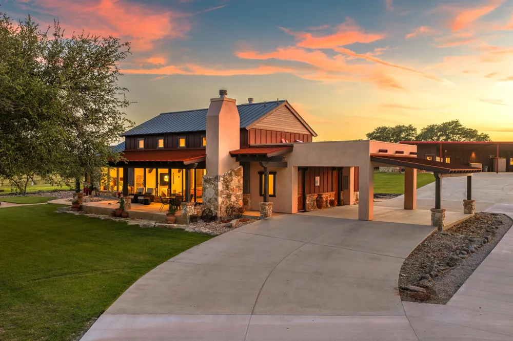 1509 County Road 326 Bertram, TX 78605