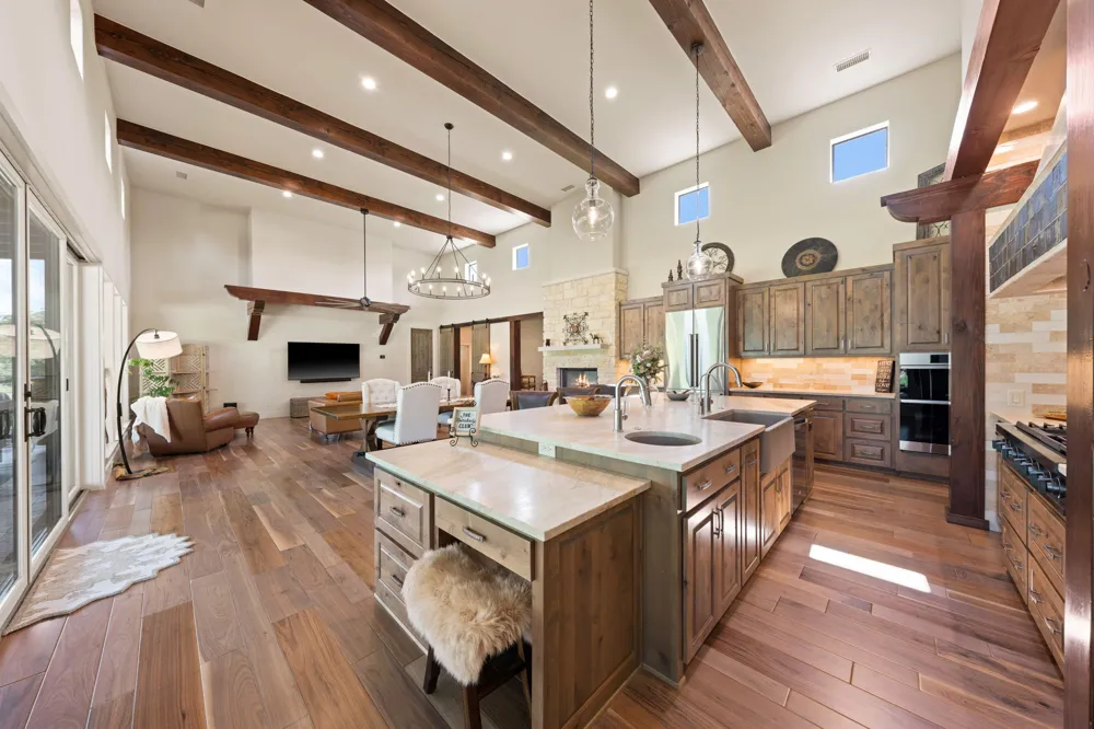 1509 County Road 326 Bertram, TX 78605