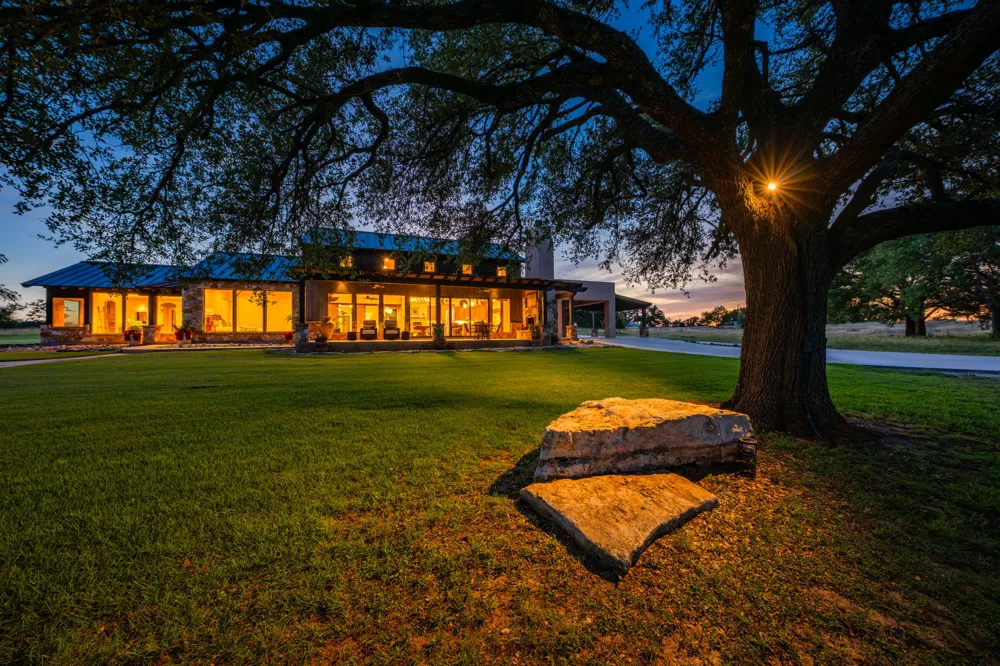 1509 County Road 326 Bertram, TX 78605