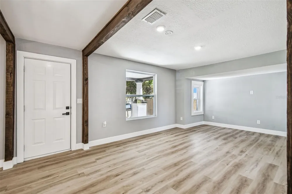 3206 29TH STREET Tampa, FL 33605
