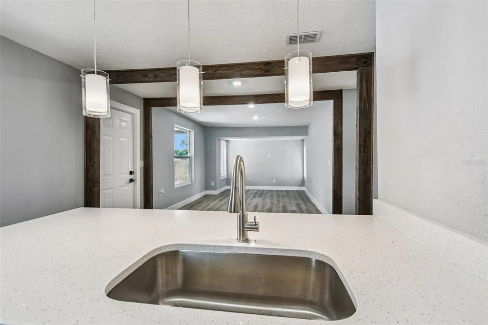 3206 29TH STREET Tampa, FL 33605