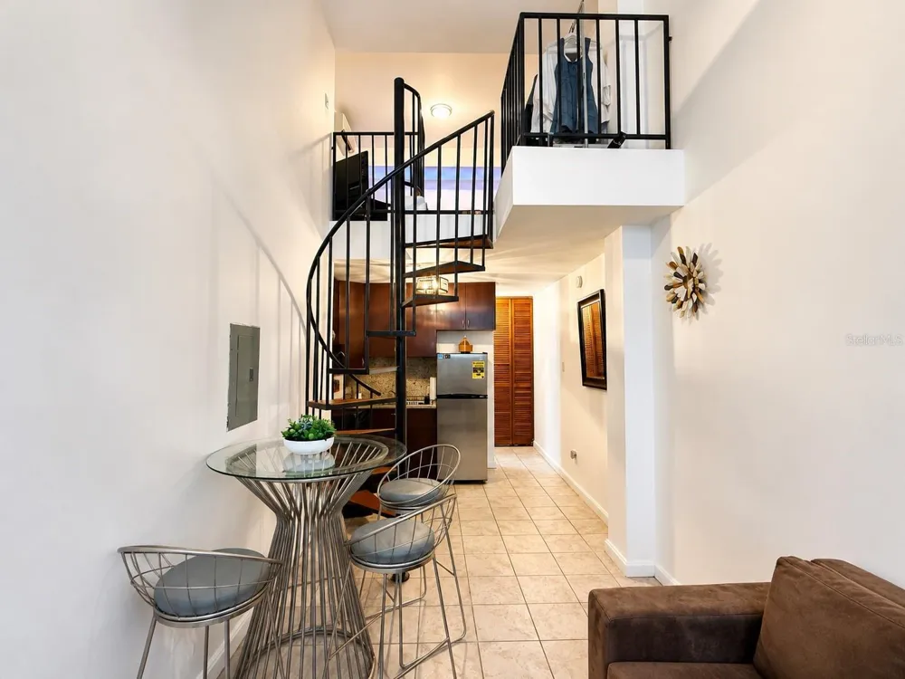 315 Tetuan Street GAMBARO #1-B San Juan, PR 00901