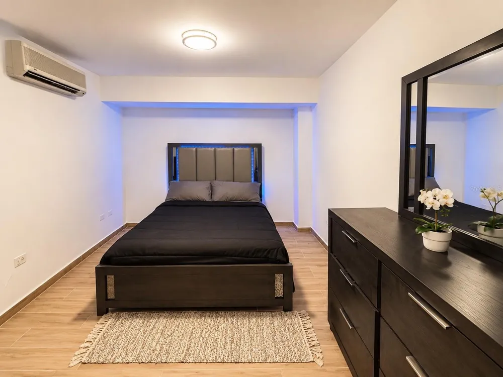 315 Tetuan Street GAMBARO #1-B San Juan, PR 00901