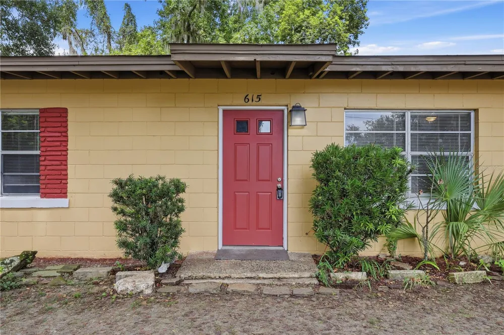 615 DANVERS STREET Eustis, FL 32726