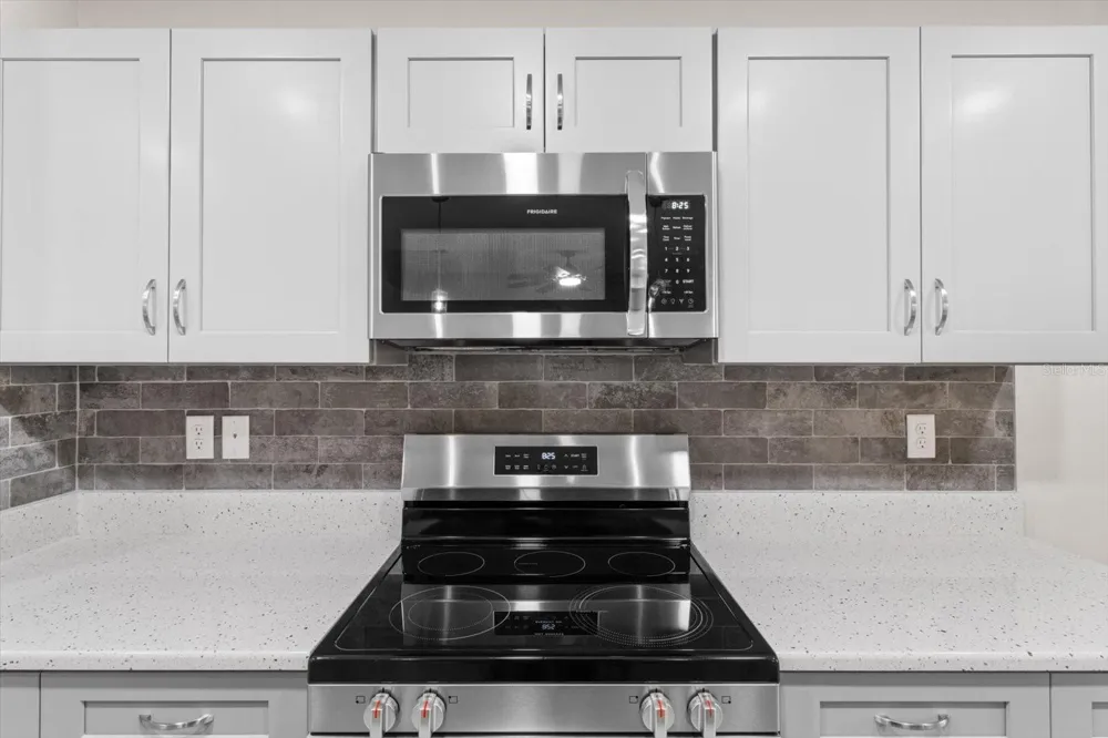 2396 W FAIRWAY LOOP Citrus Springs, FL 34434