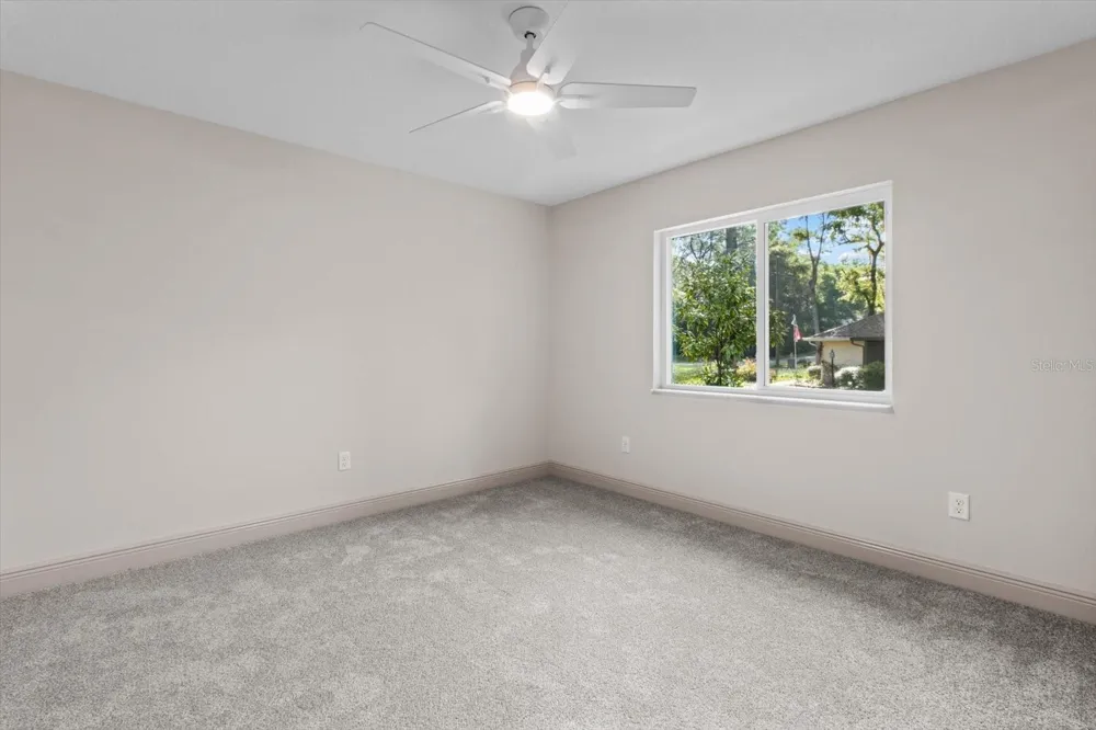 2396 W FAIRWAY LOOP Citrus Springs, FL 34434
