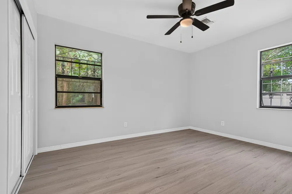 2211 MALLORY AVENUE Tampa, FL 33605