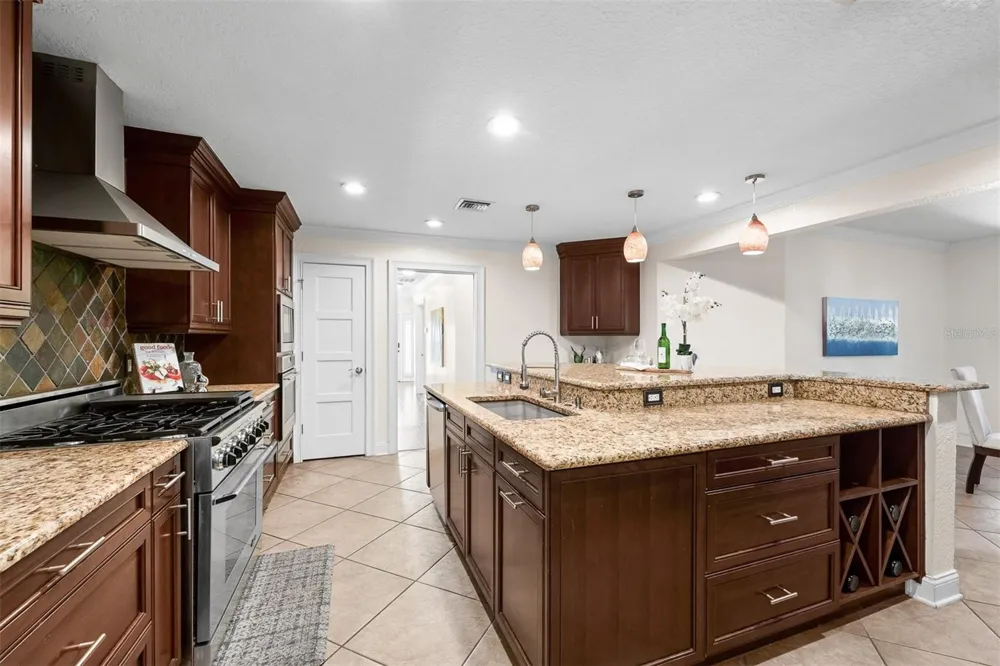 229 FLAME AVENUE Maitland, FL 32751