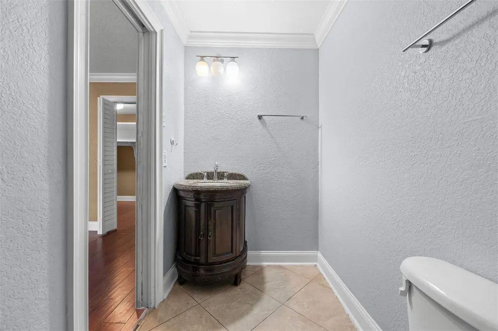 229 FLAME AVENUE Maitland, FL 32751