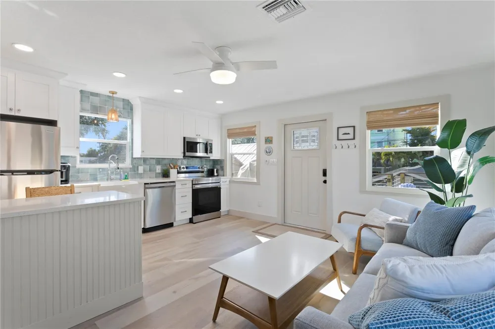 800 GULF BOULEVARD #5 Indian Rocks Beach, FL 33785