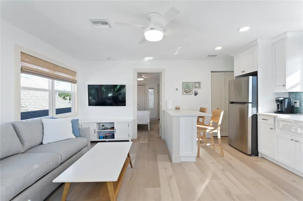 800 GULF BOULEVARD #5 Indian Rocks Beach, FL 33785