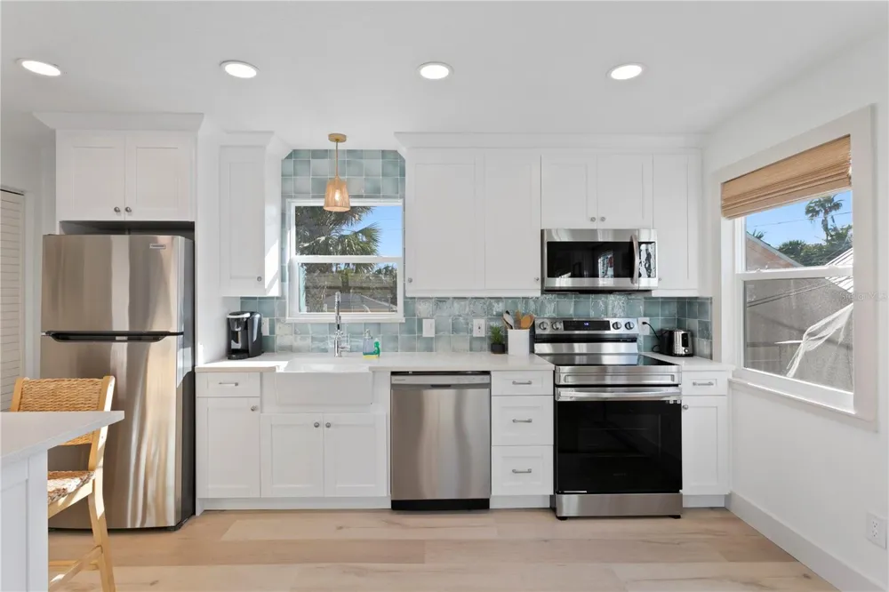 800 GULF BOULEVARD #5 Indian Rocks Beach, FL 33785