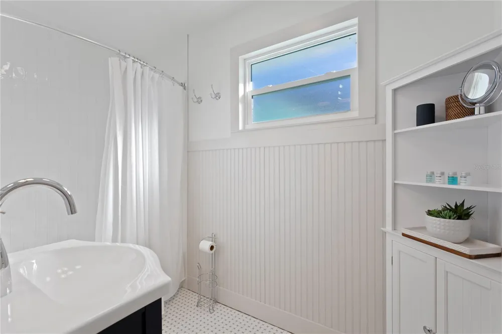800 GULF BOULEVARD #5 Indian Rocks Beach, FL 33785