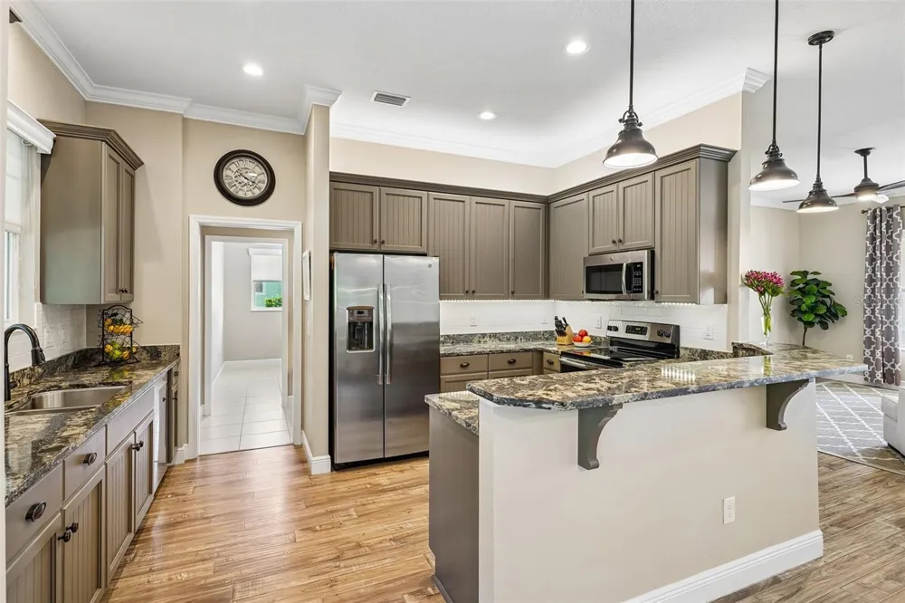 1212 FIESTA KEY CIRCLE Lady Lake, FL 32159