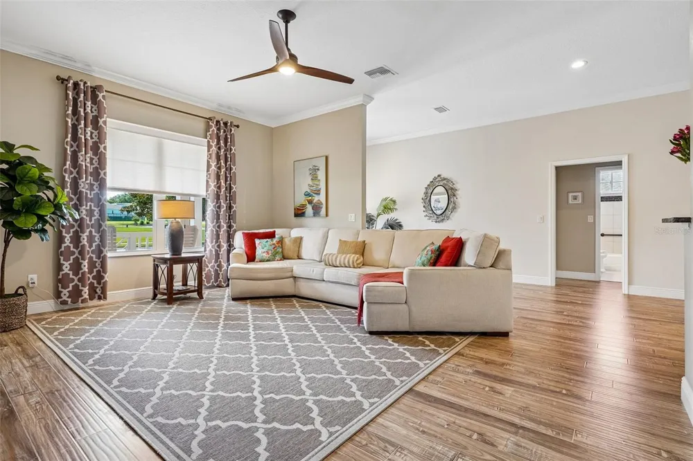 1212 FIESTA KEY CIRCLE Lady Lake, FL 32159