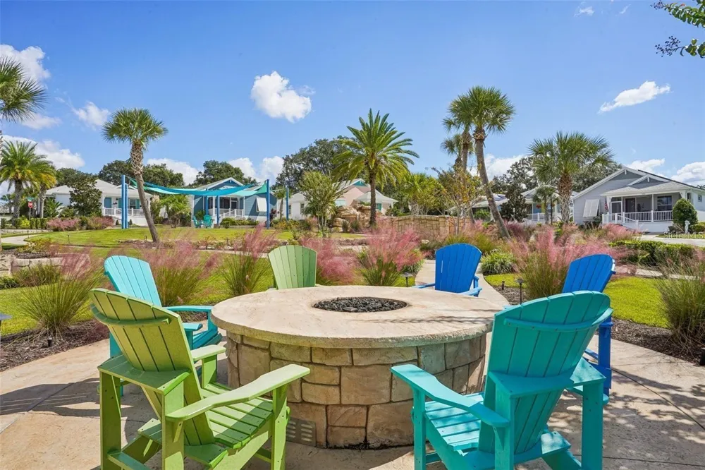 1212 FIESTA KEY CIRCLE Lady Lake, FL 32159