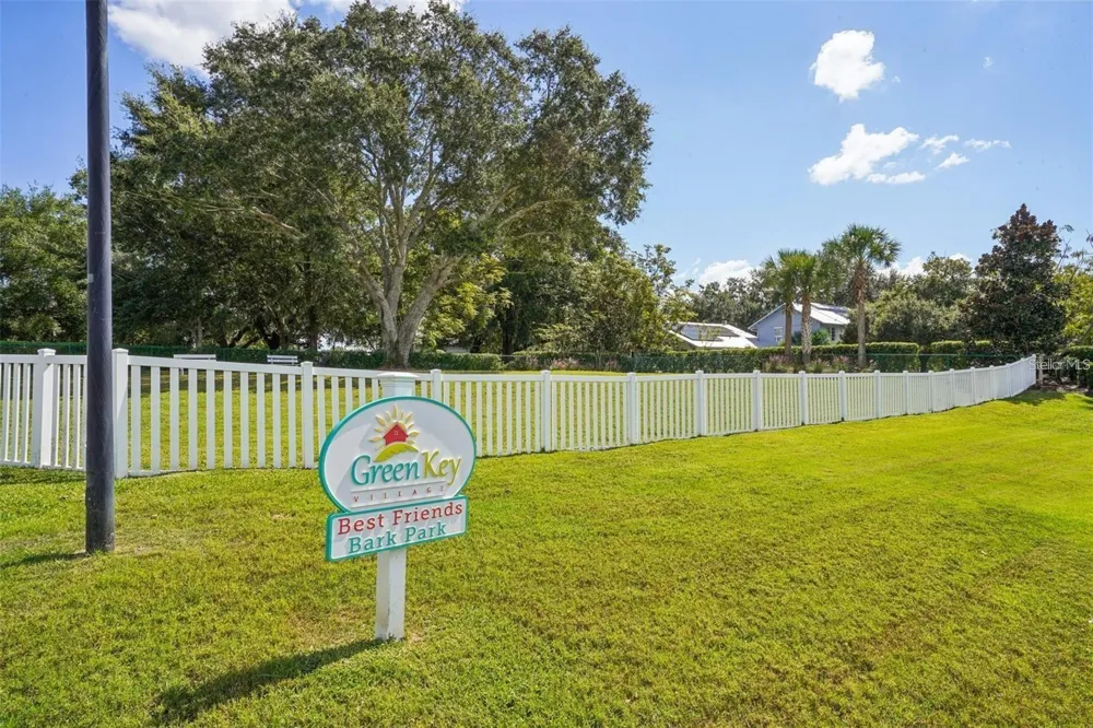 1212 FIESTA KEY CIRCLE Lady Lake, FL 32159