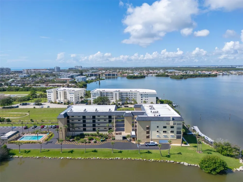 190 ESCAMBIA LANE #305 Cocoa Beach, FL 32931