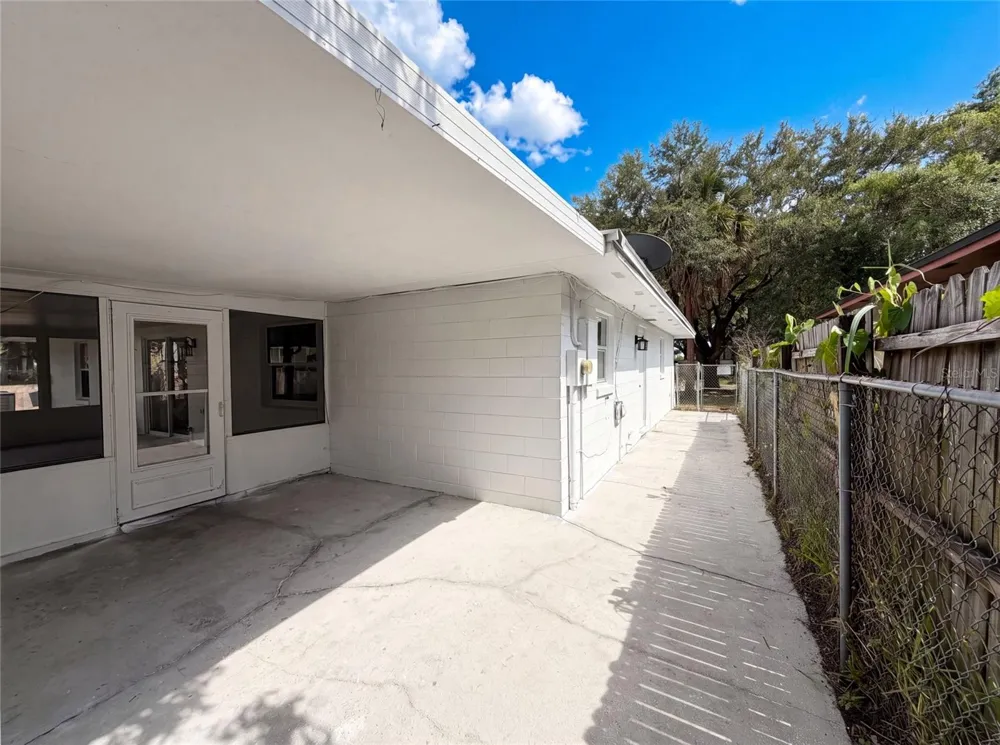 2401 MYAKKA DRIVE Orlando, FL 32839
